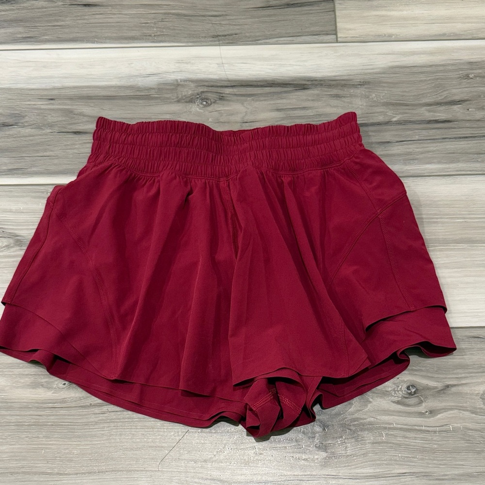 Lululemon Shake It Out high rise shorts